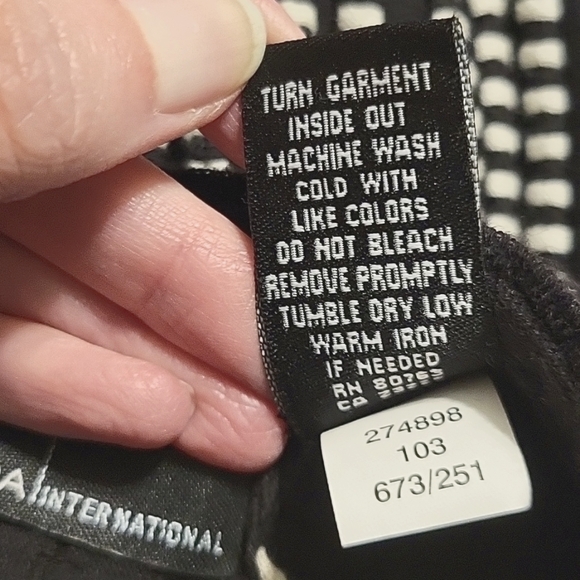 Victoria's Secret Moda International short sleeve sweater dress - Picture 9 of 9